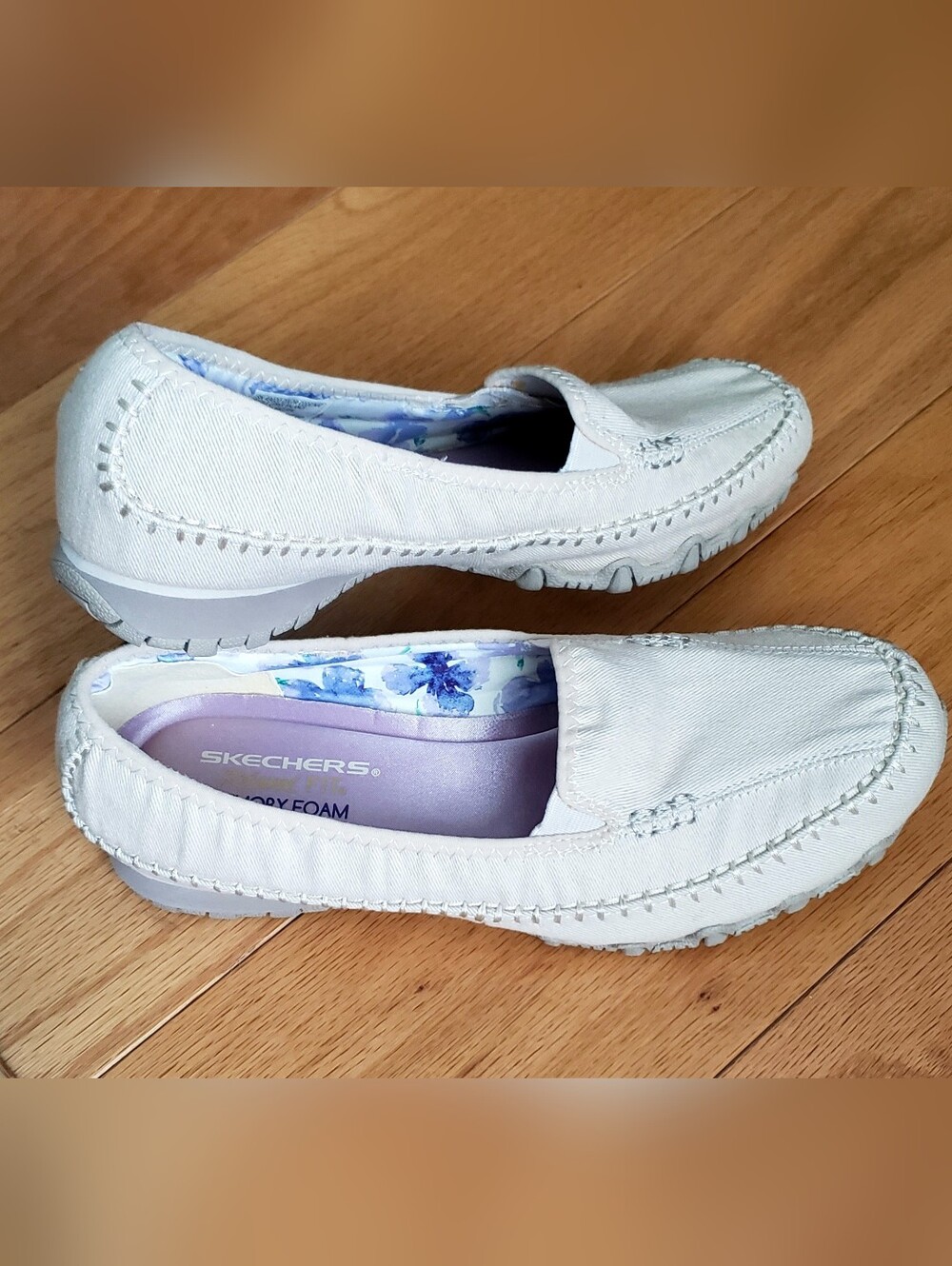 Skechers Relaxed Fit Bikers Jaywalk Canvas Slip-On Loafers Flat Cream Women's